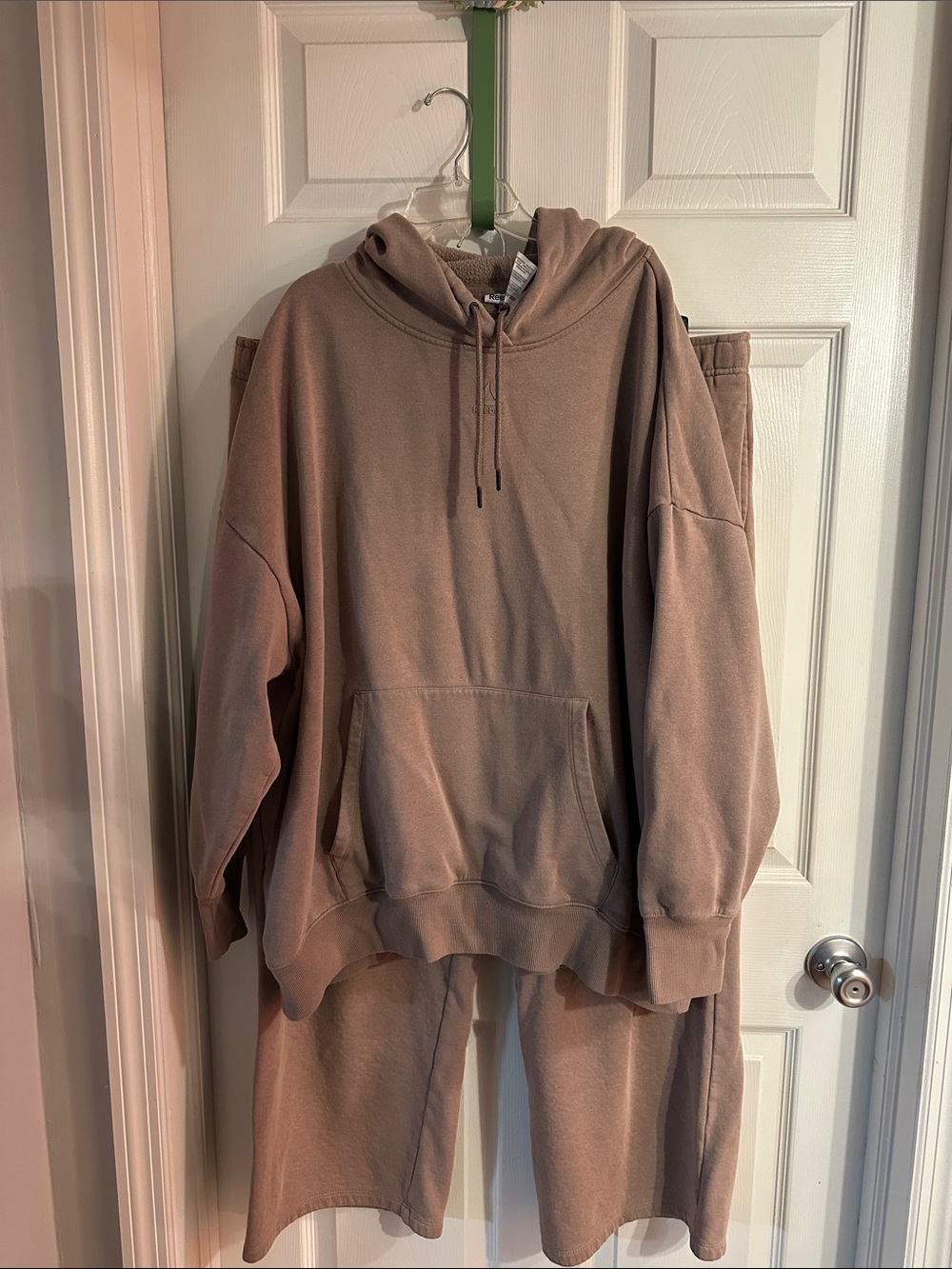 Women’s Reebok Brown/Tan Heavyweight Pullover Hoodie and pants.